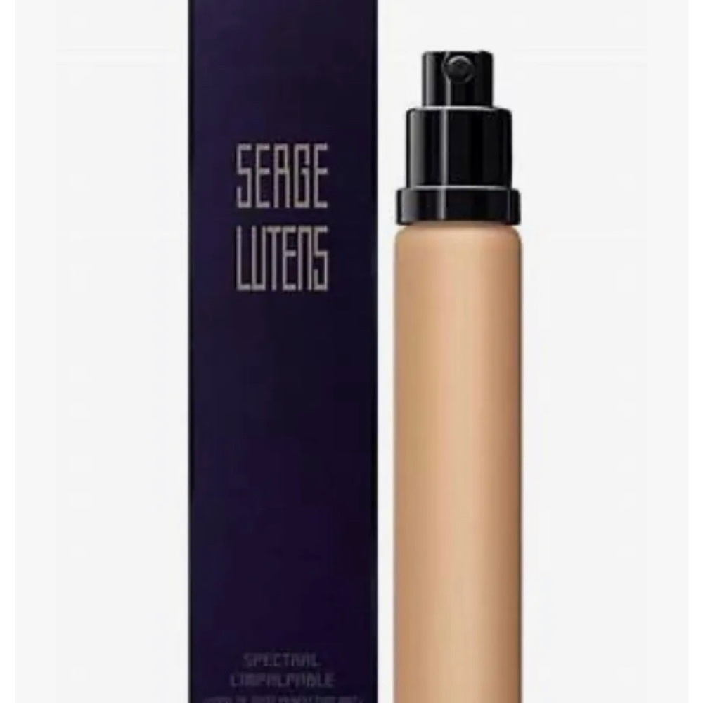 Serge Lutens L’Impalpable Flawless Matte Foundation shade 00